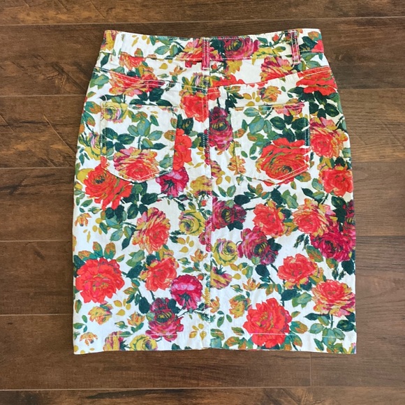 Anthropologie - Maeve - Denim Floral Pencil Skirt - Knee Length - 6 - Picture 2 of 4